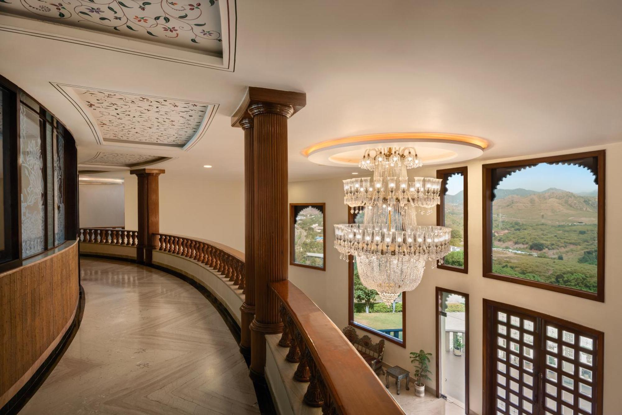 Bhairavgarh Palace ウダイプル エクステリア 写真