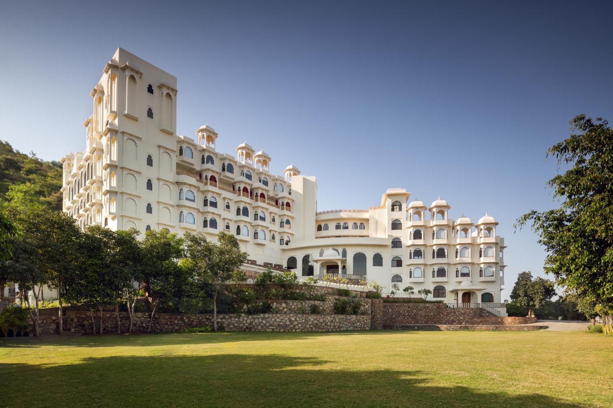 Bhairavgarh Palace ウダイプル エクステリア 写真