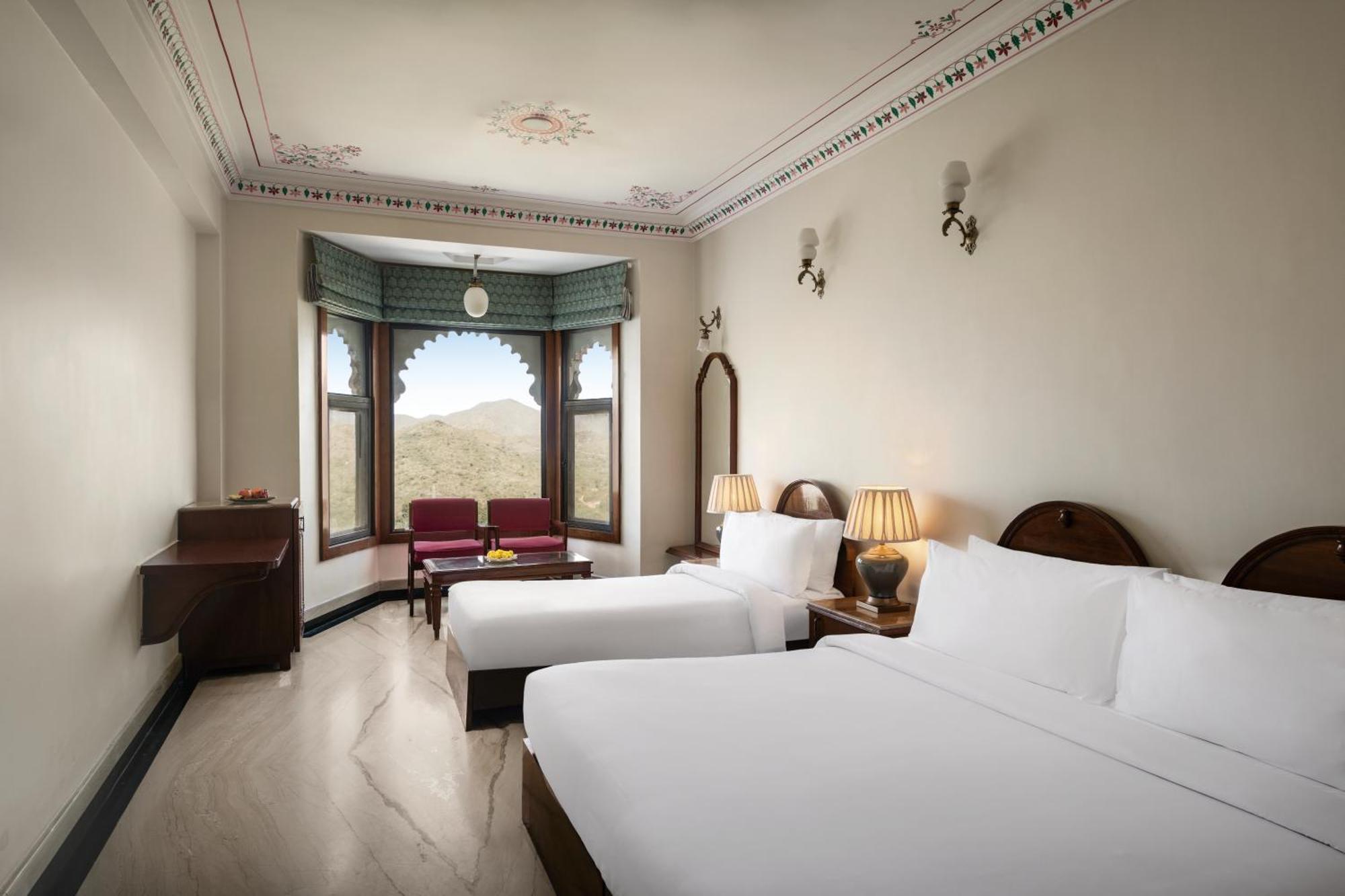 Bhairavgarh Palace ウダイプル エクステリア 写真