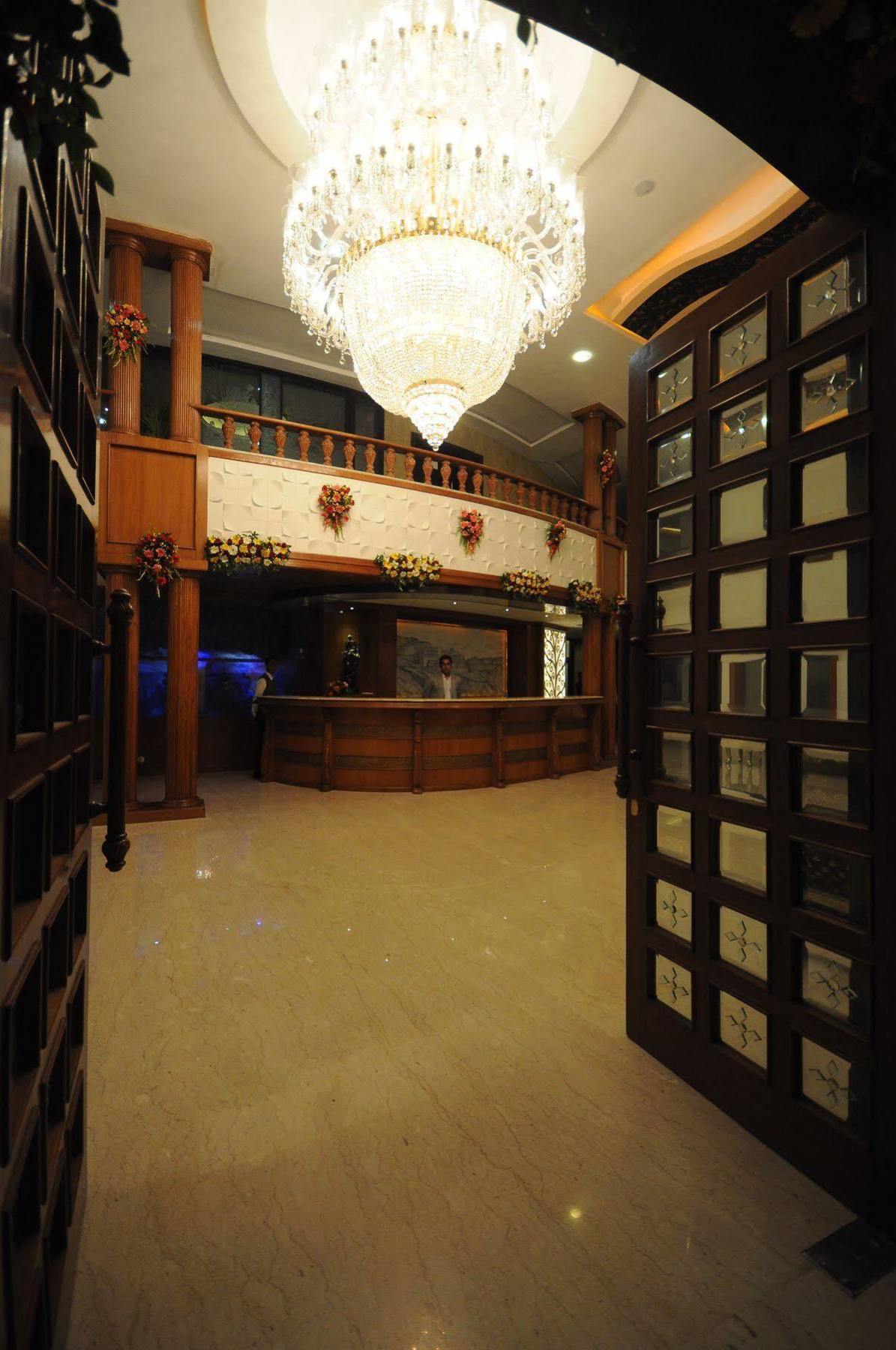 Bhairavgarh Palace ウダイプル エクステリア 写真